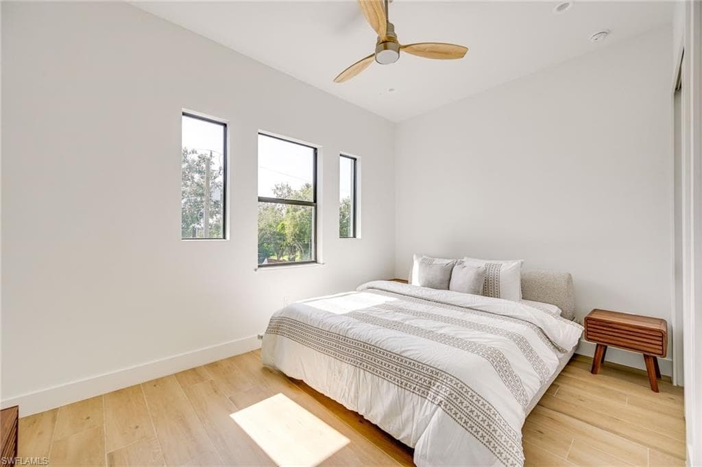 3384 Canal ST, NAPLES FL 34112-22