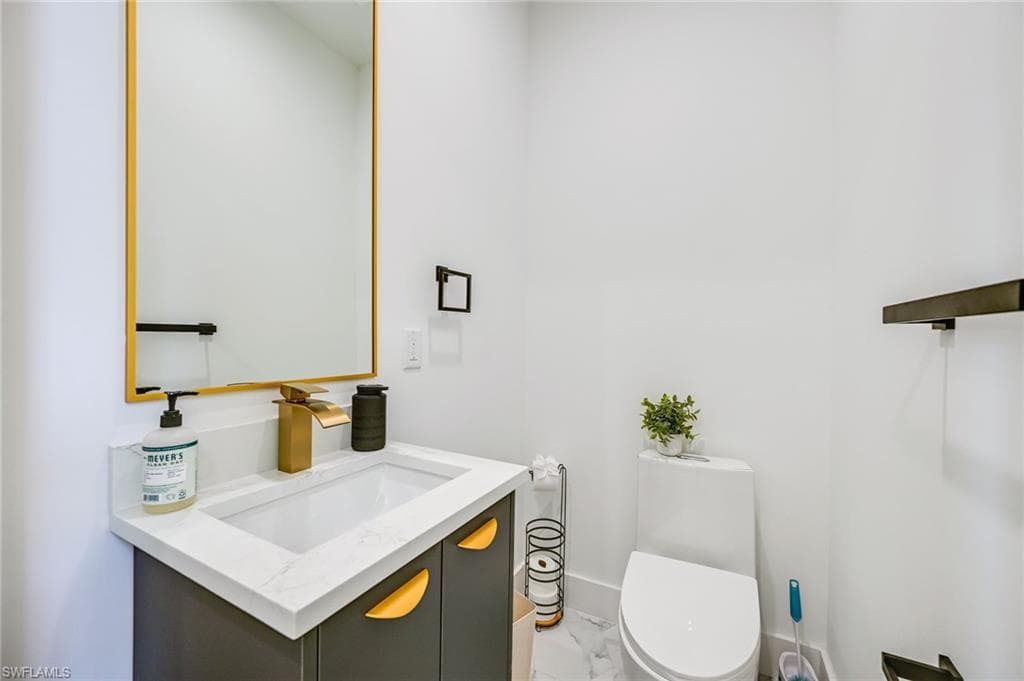 3384 Canal ST, NAPLES FL 34112-12