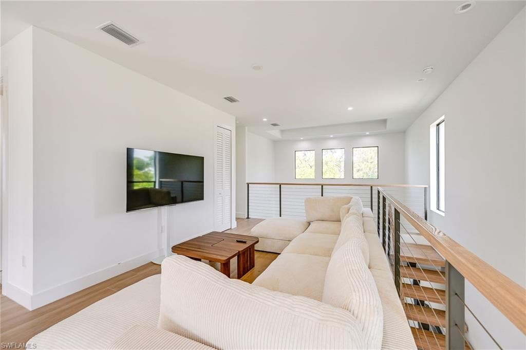 3384 Canal ST, NAPLES FL 34112-17