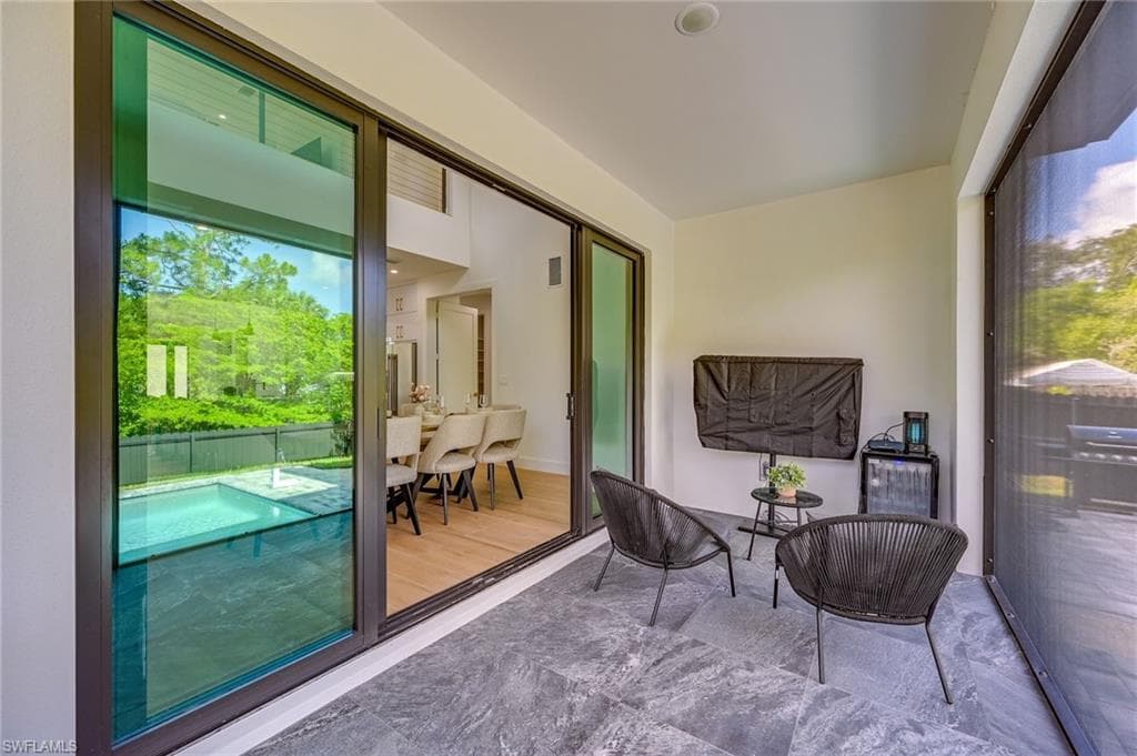 3384 Canal ST, NAPLES FL 34112-27