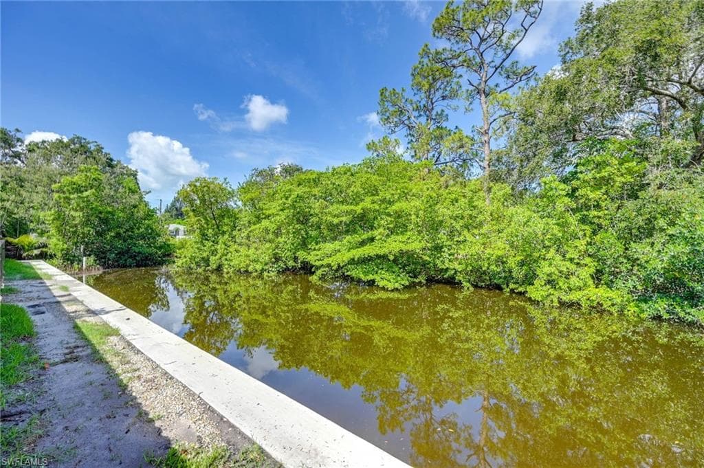 3384 Canal ST, NAPLES FL 34112-30