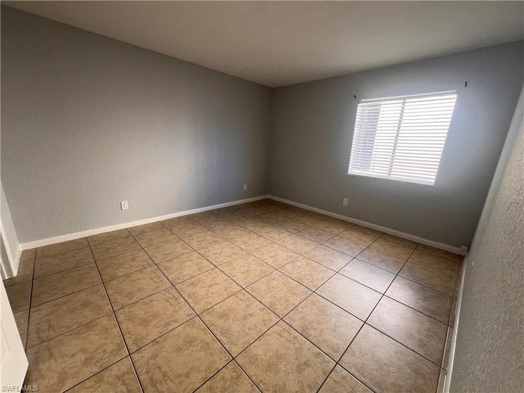 4601 Bayshore DR # A1, NAPLES FL 34112-9