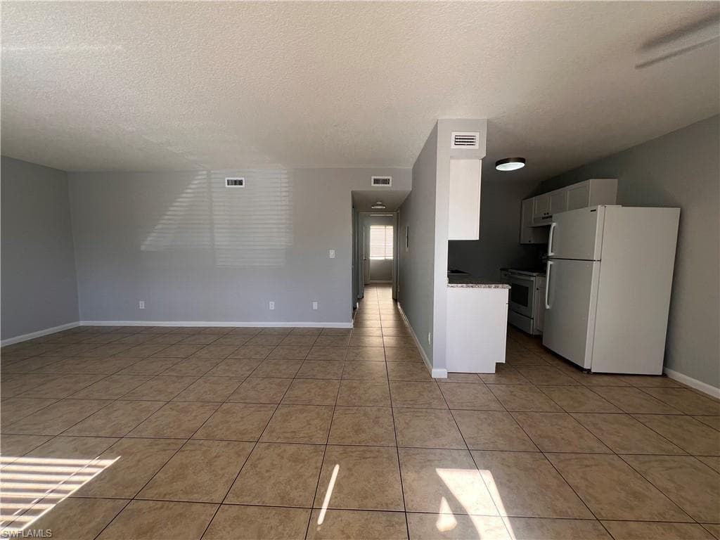 4601 Bayshore DR # A1, NAPLES FL 34112-3