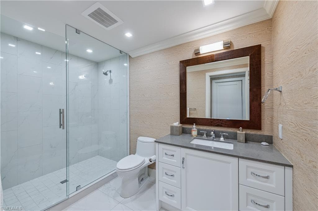 13915 Old Coast RD # 1904, NAPLES FL 34110-7