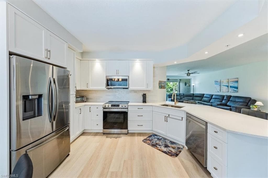 6914 Satinleaf RD N # 103, NAPLES FL 34109-9