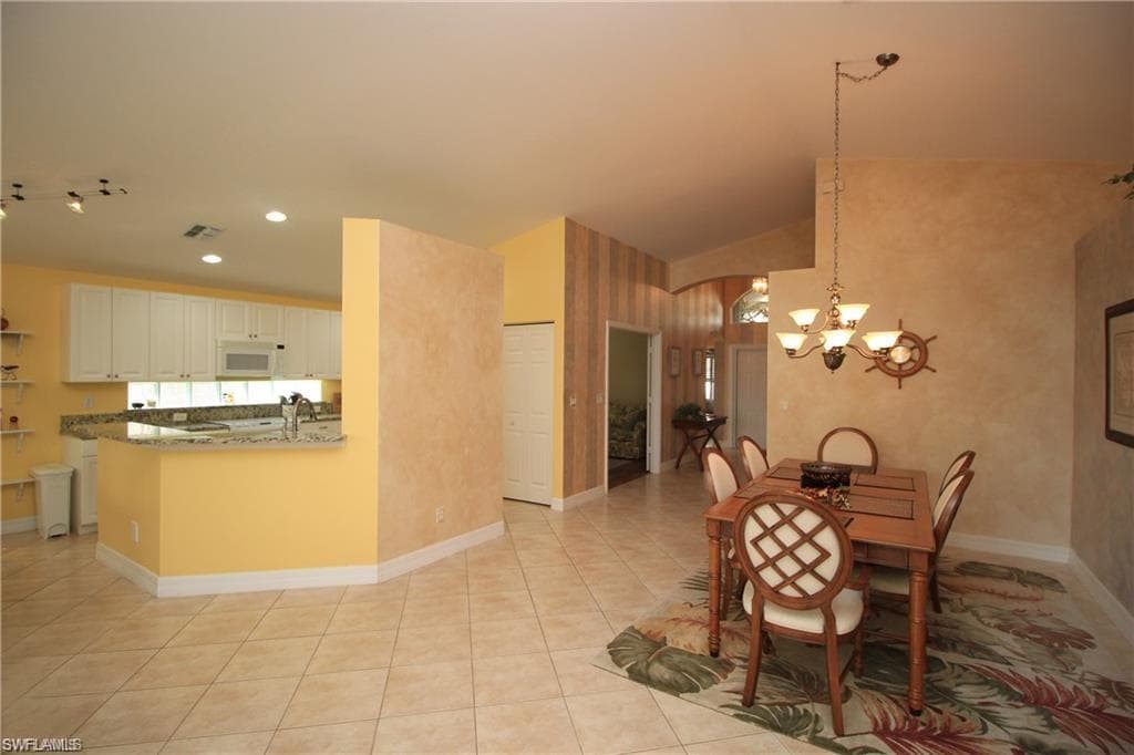 2322 Butterfly Palm DR, NAPLES FL 34119-4