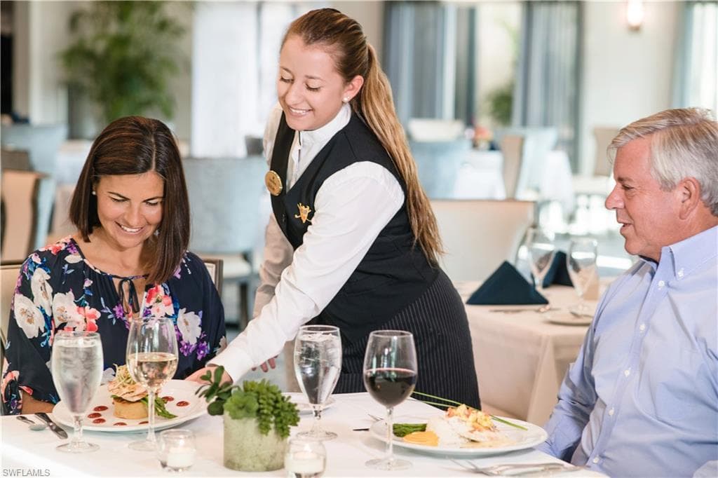 3425 Grand Cypress DR # 102, NAPLES FL 34119-41