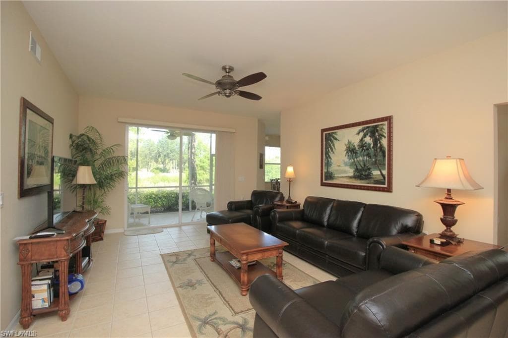 3425 Grand Cypress DR # 102, NAPLES FL 34119-10