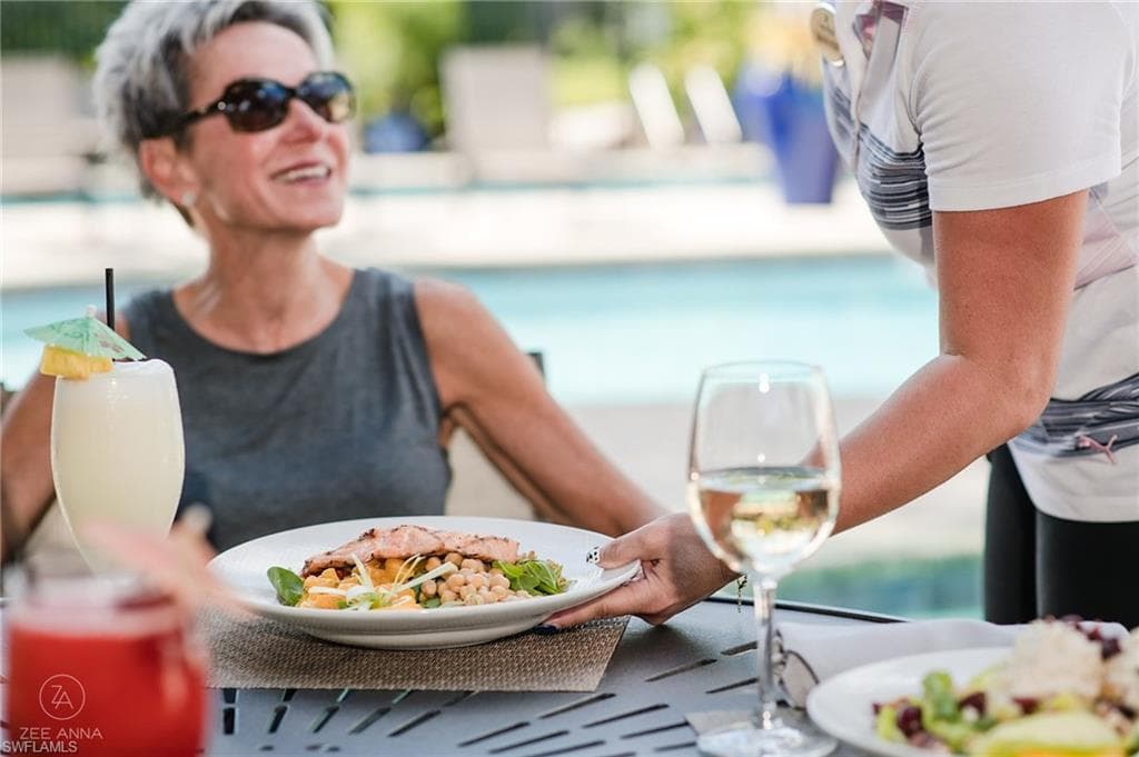 3425 Grand Cypress DR # 102, NAPLES FL 34119-43