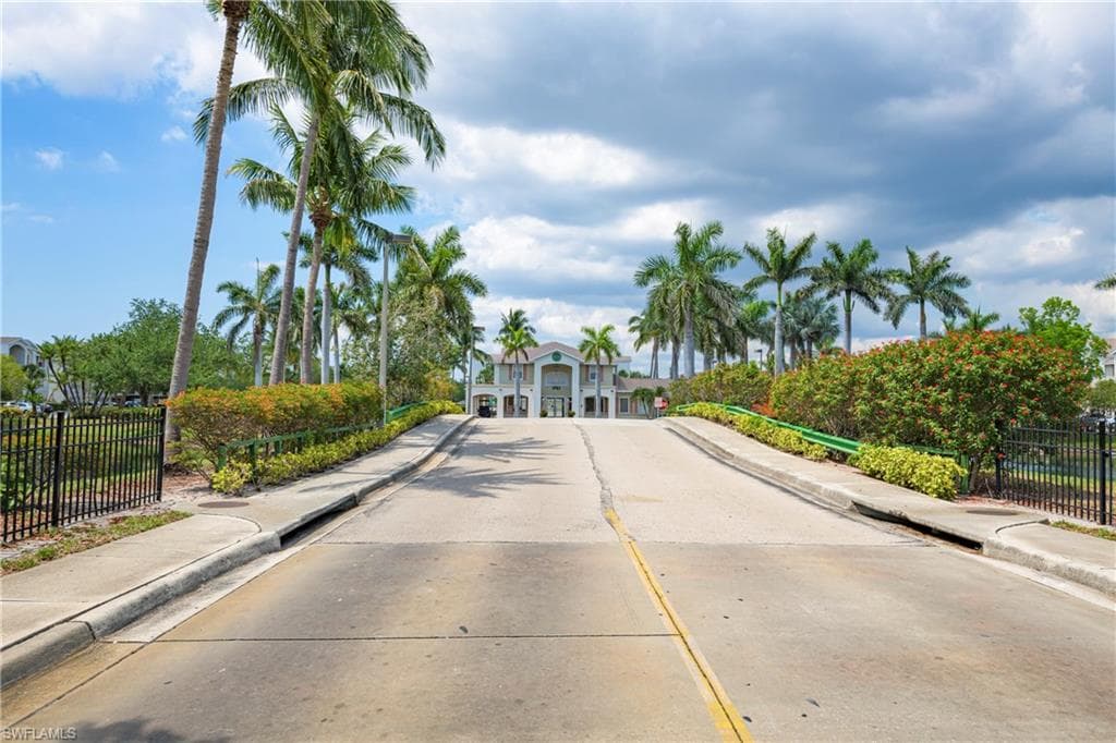 1769 Four Mile Cove PKWY # 915, CAPE CORAL FL 33990-33