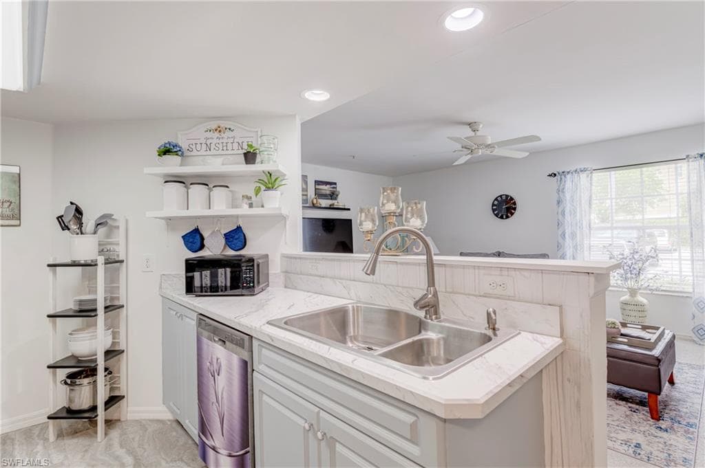 1769 Four Mile Cove PKWY # 915, CAPE CORAL FL 33990-9