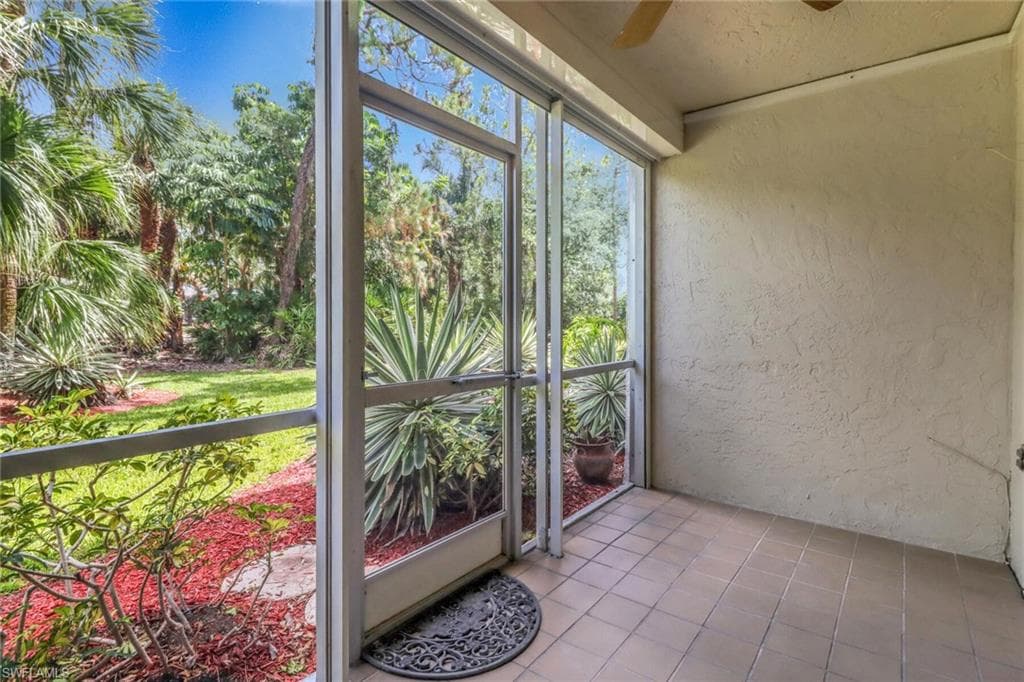 501 Forest Lakes BLVD # 102, NAPLES FL 34105-22