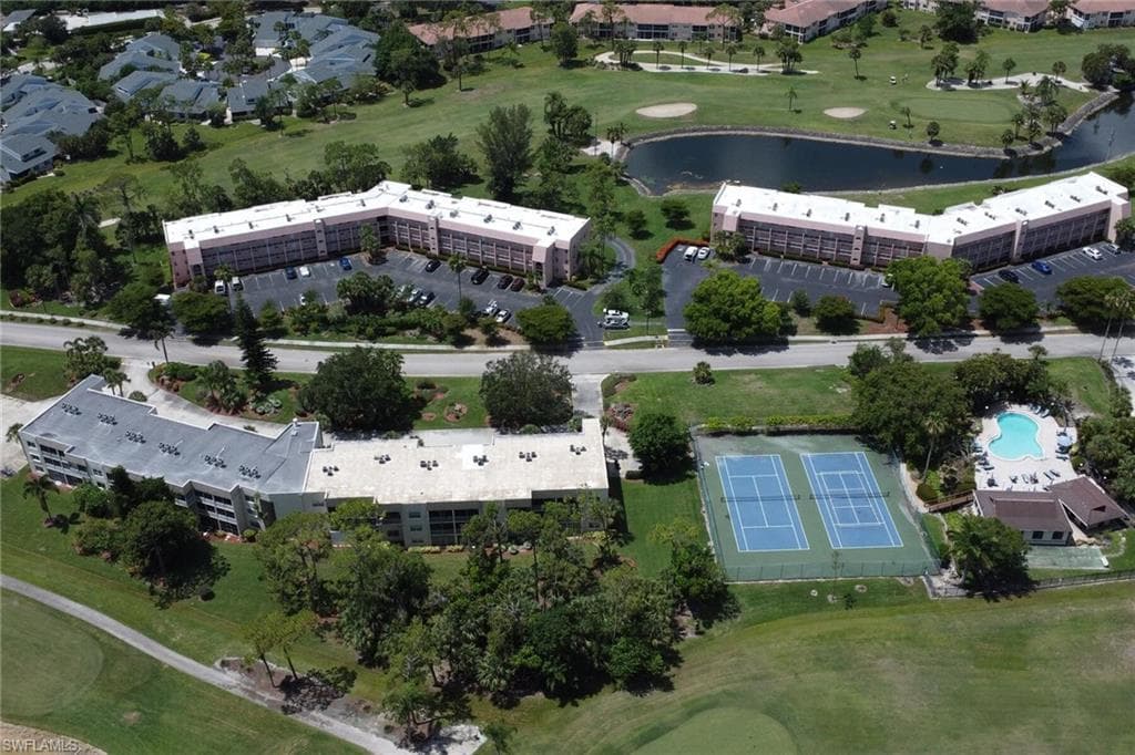 501 Forest Lakes BLVD # 102, NAPLES FL 34105-35