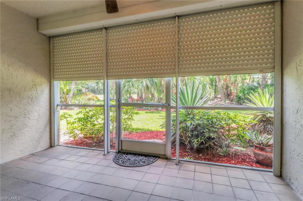 501 Forest Lakes BLVD # 102, NAPLES FL 34105-27