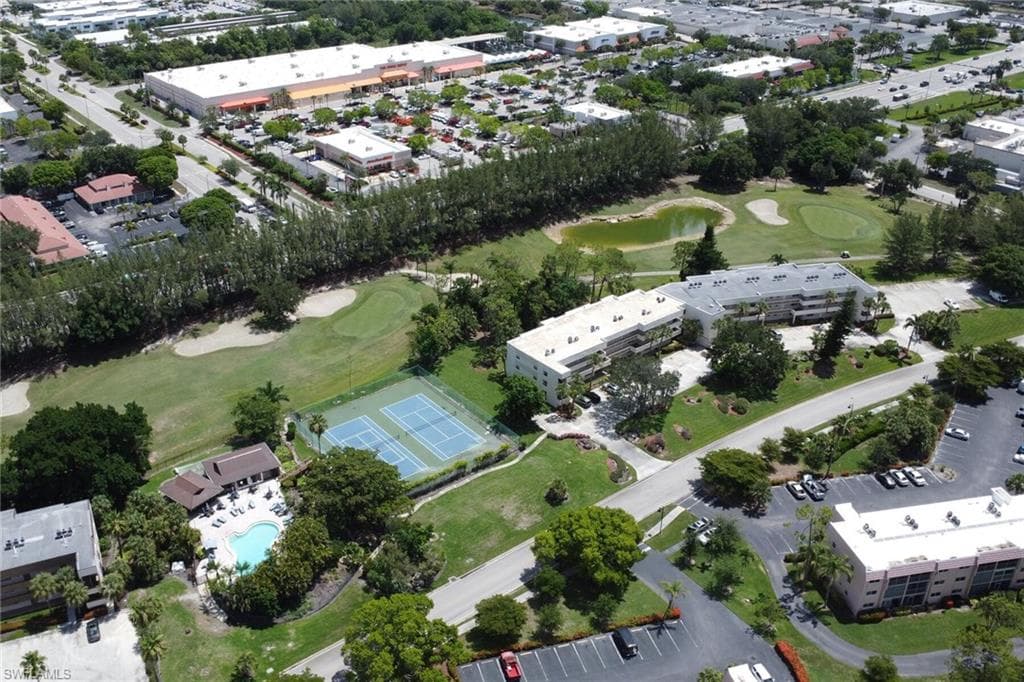 501 Forest Lakes BLVD # 102, NAPLES FL 34105-39