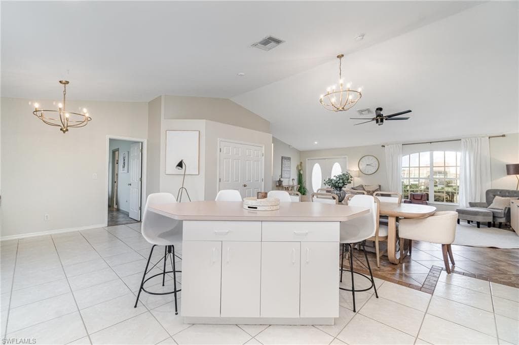 879 Rue Labeau CIR, FORT MYERS FL 33913-2