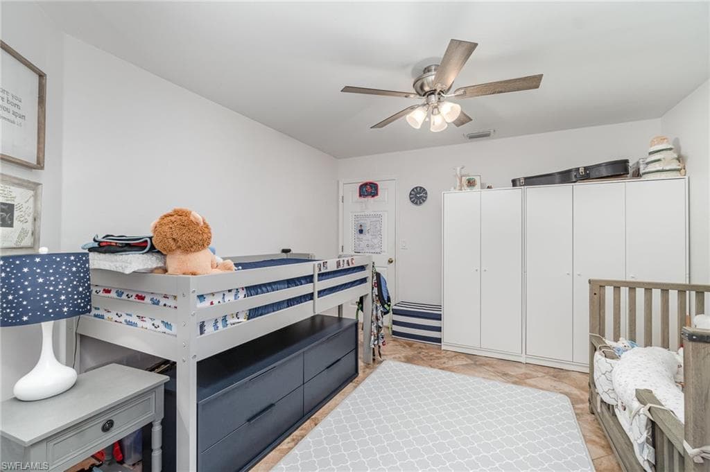 879 Rue Labeau CIR, FORT MYERS FL 33913-19