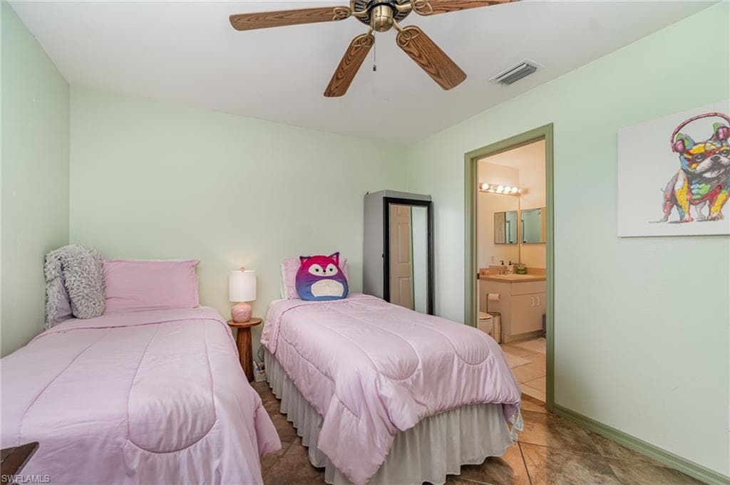 879 Rue Labeau CIR, FORT MYERS FL 33913-14