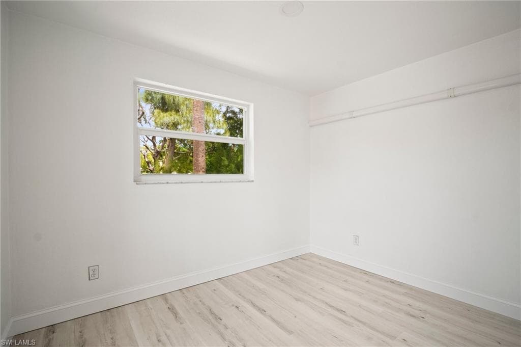 2316 Bayside ST, NAPLES FL 34112-16