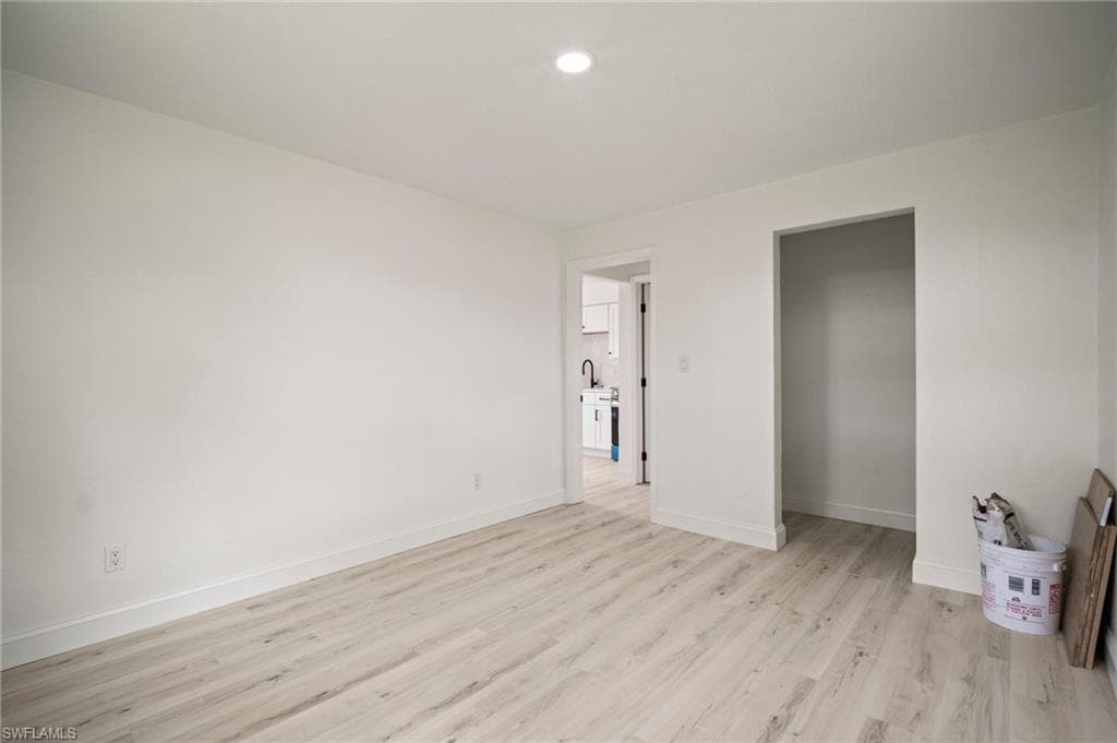 2316 Bayside ST, NAPLES FL 34112-15