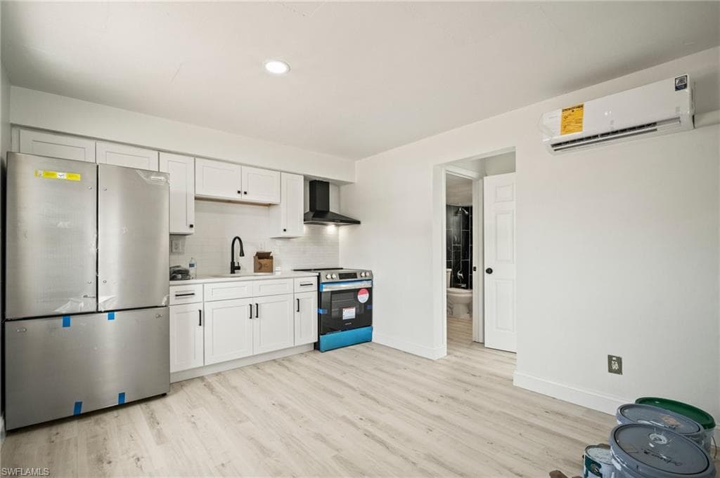 2316 Bayside ST, NAPLES FL 34112-19