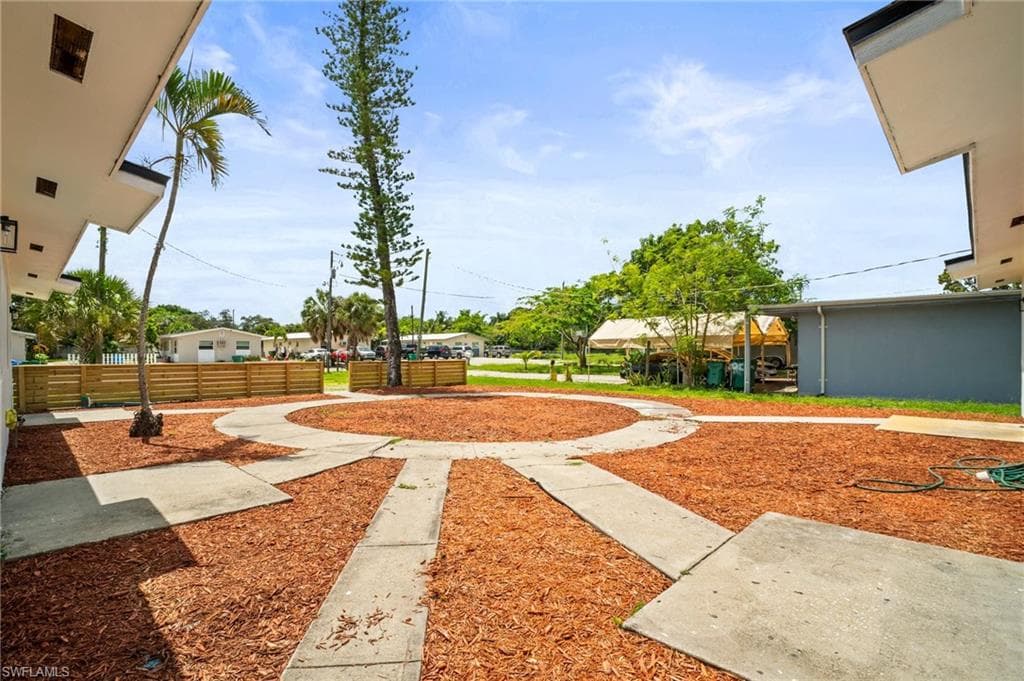 2316 Bayside ST, NAPLES FL 34112-3