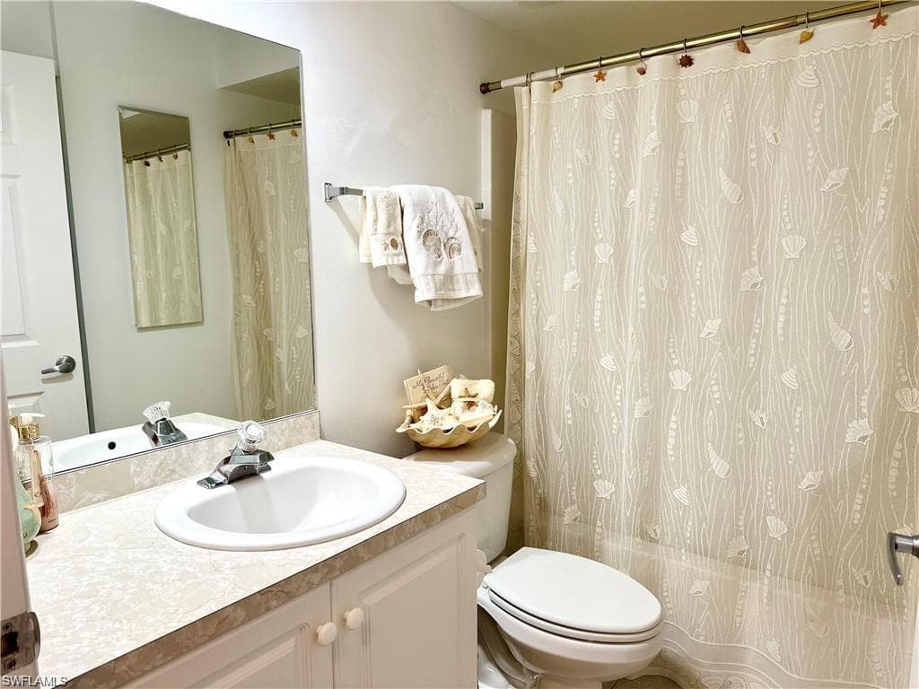 25762 Lake Amelia WAY # 105, BONITA SPRINGS FL 34135-17