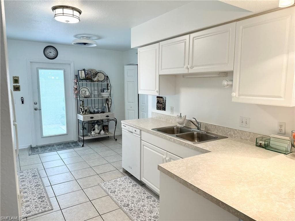 25762 Lake Amelia WAY # 105, BONITA SPRINGS FL 34135-7