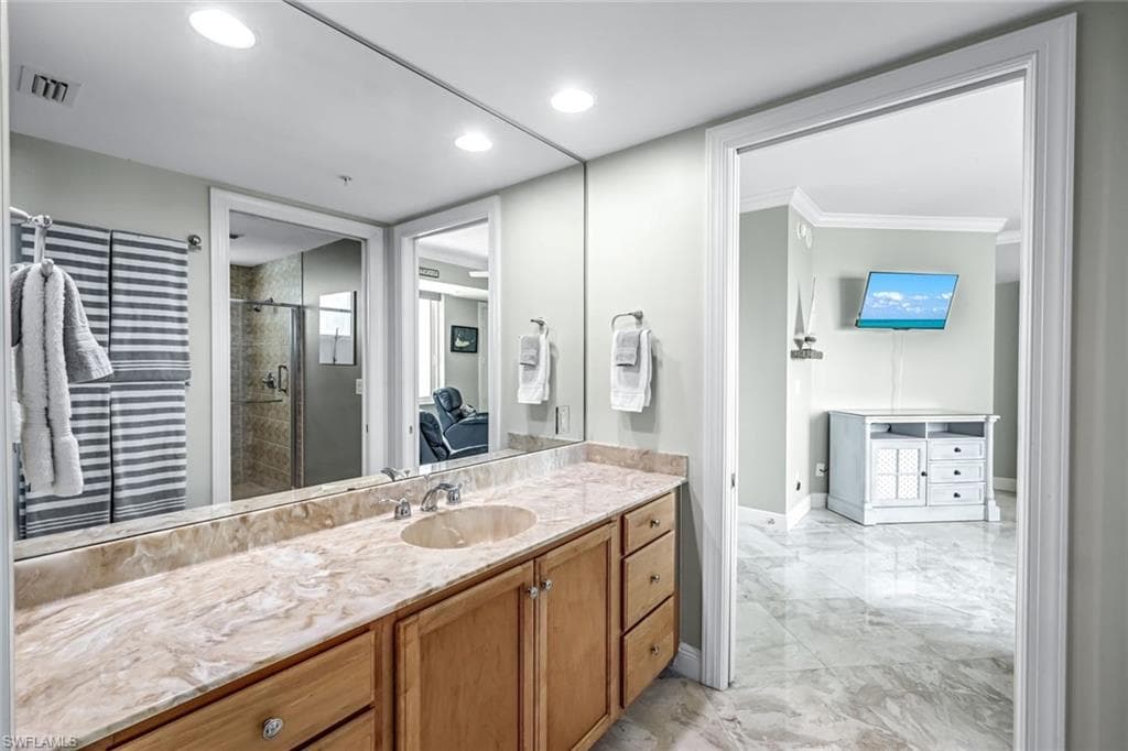 275 Indies WAY # 1603, NAPLES FL 34110-22