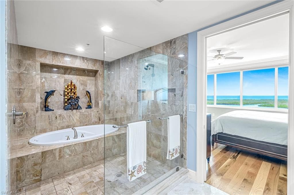 275 Indies WAY # 1603, NAPLES FL 34110-17