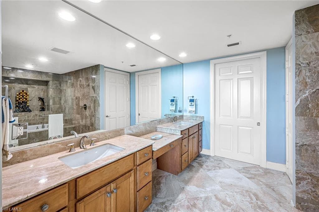 275 Indies WAY # 1603, NAPLES FL 34110-18
