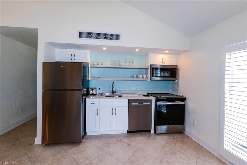 2255 W Gulf DR 140-5