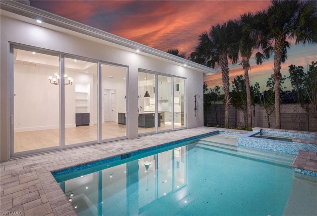 2854 Coach House WAY, NAPLES FL 34105-45