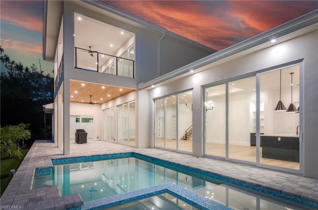 2854 Coach House WAY, NAPLES FL 34105-44