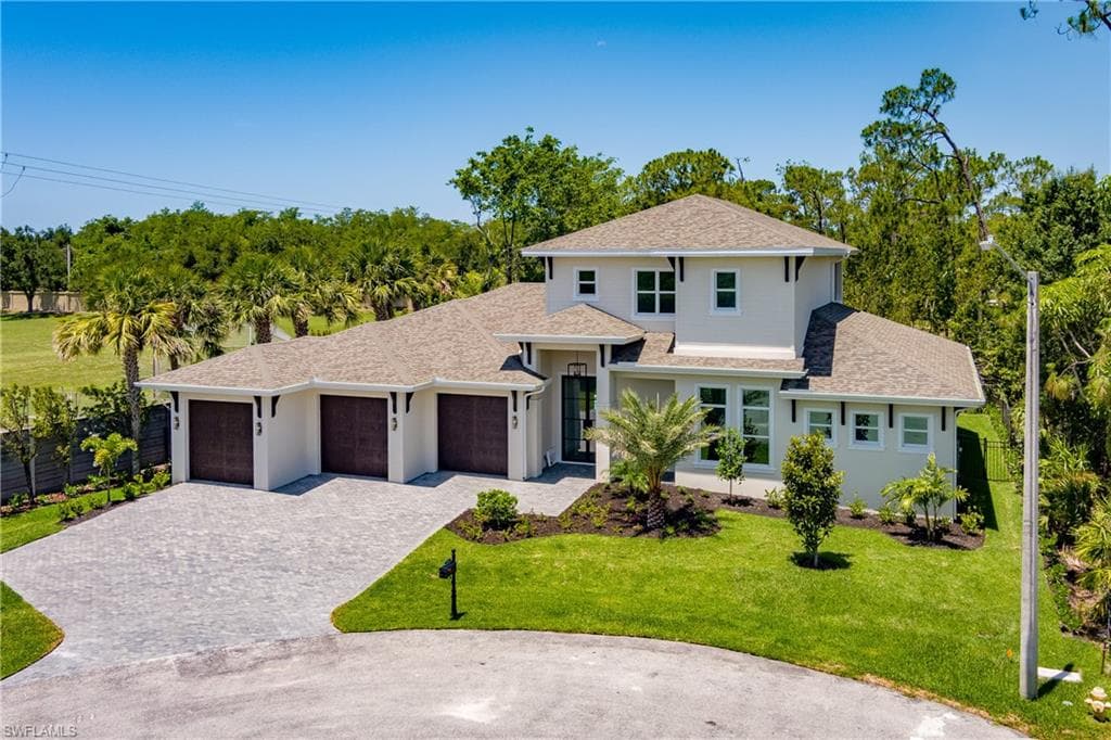 2854 Coach House WAY, NAPLES FL 34105-38