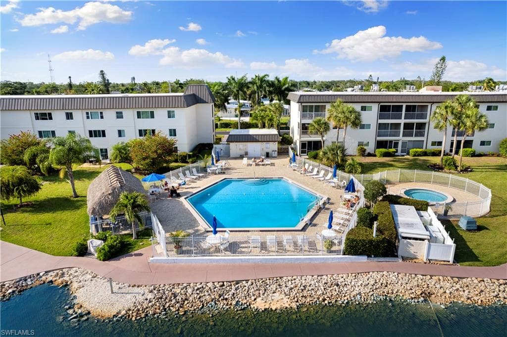 1008 Manatee RD # G103, NAPLES FL 34114-21