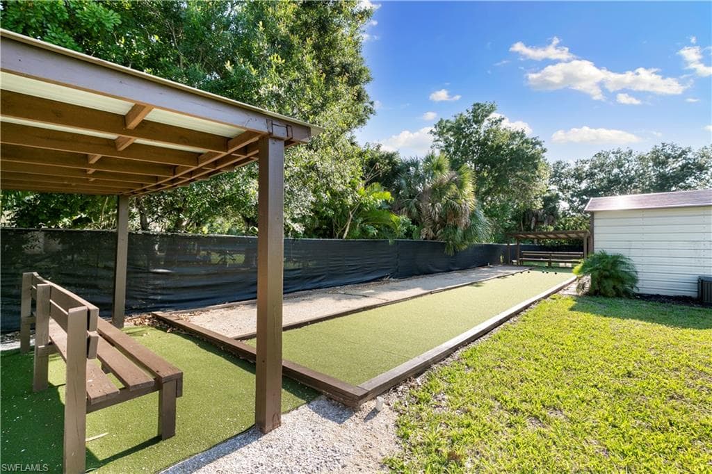 1008 Manatee RD # G103, NAPLES FL 34114-23