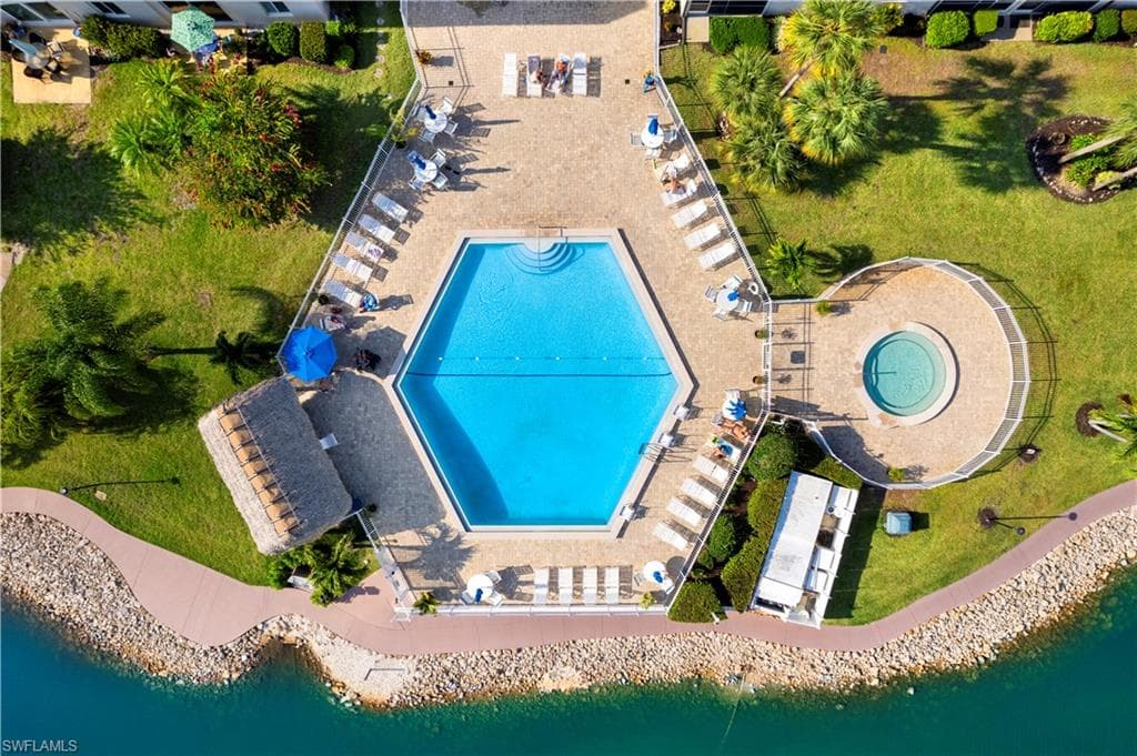 1008 Manatee RD # G103, NAPLES FL 34114-17