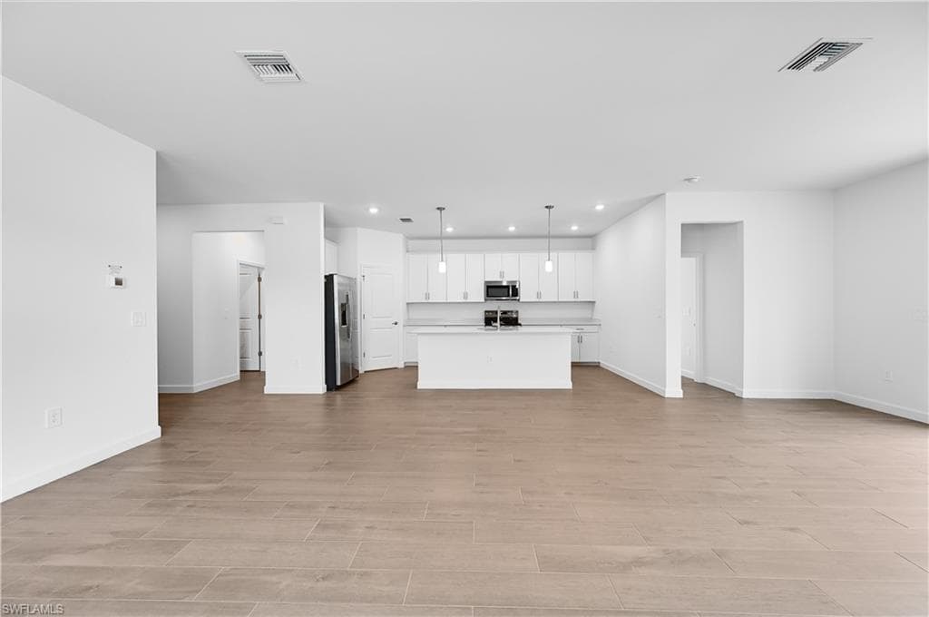 17581 Saddleback LOOP, NORTH FORT MYERS FL 33917-15