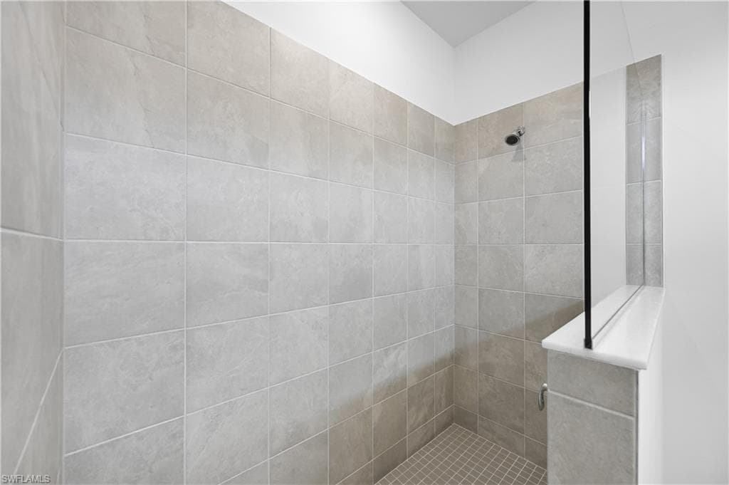 17581 Saddleback LOOP, NORTH FORT MYERS FL 33917-21