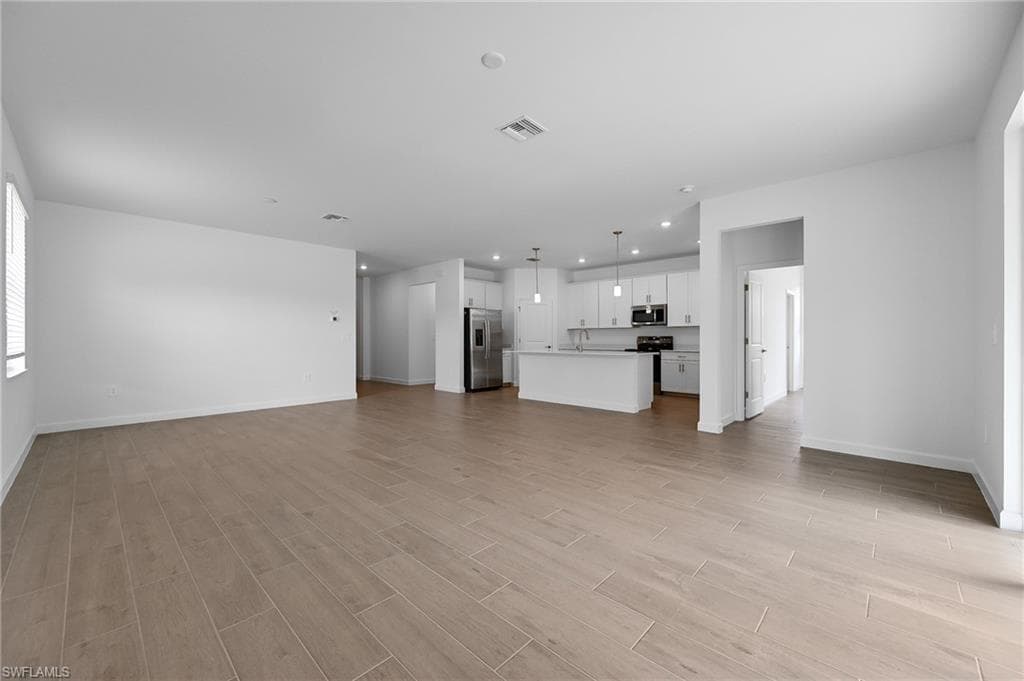 17581 Saddleback LOOP, NORTH FORT MYERS FL 33917-8