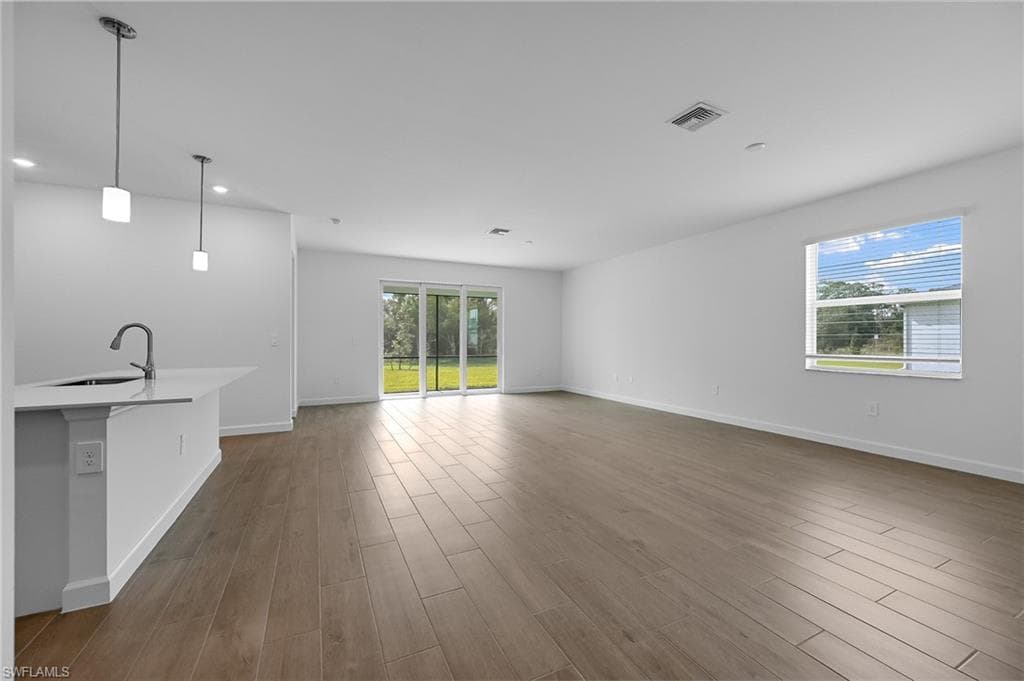 17581 Saddleback LOOP, NORTH FORT MYERS FL 33917-7