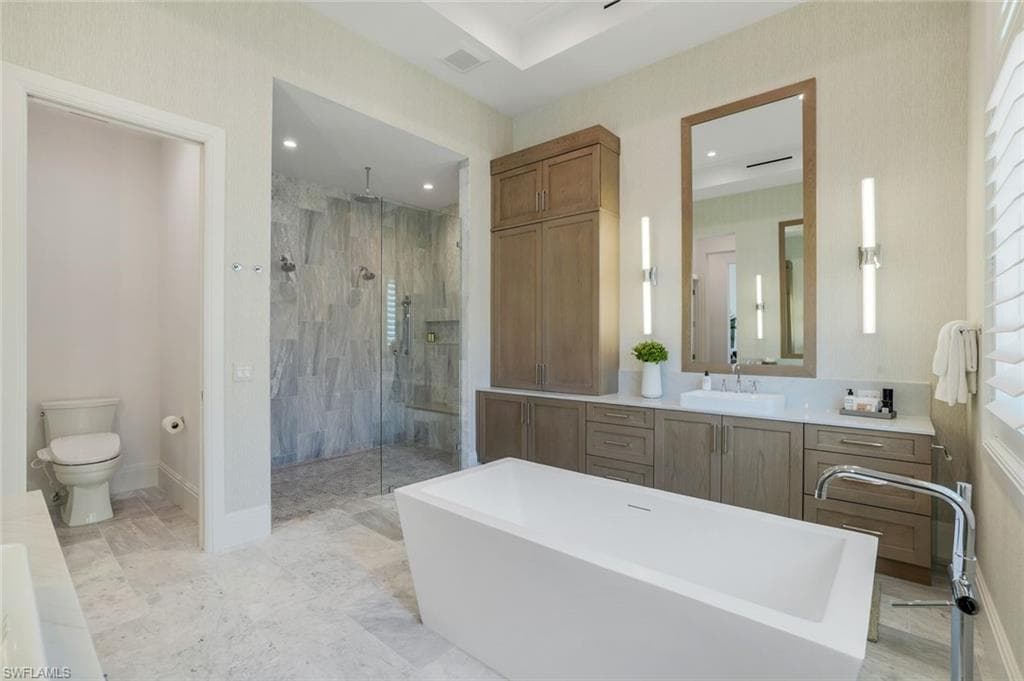 6630 Palisades AVE, NAPLES FL 34109-22