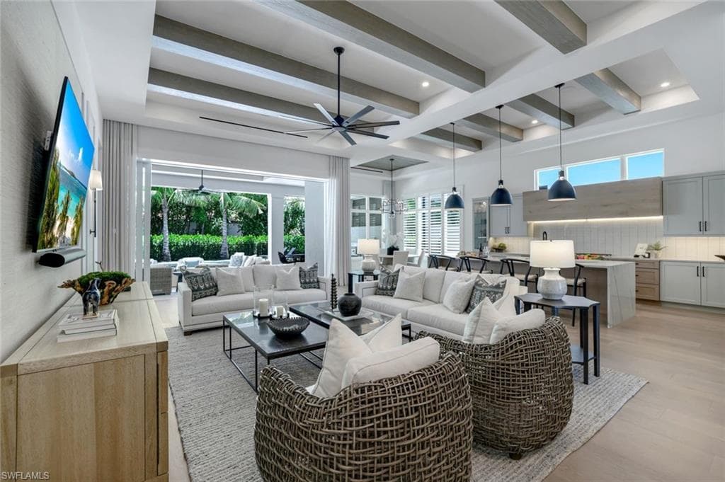 6630 Palisades AVE, NAPLES FL 34109-5