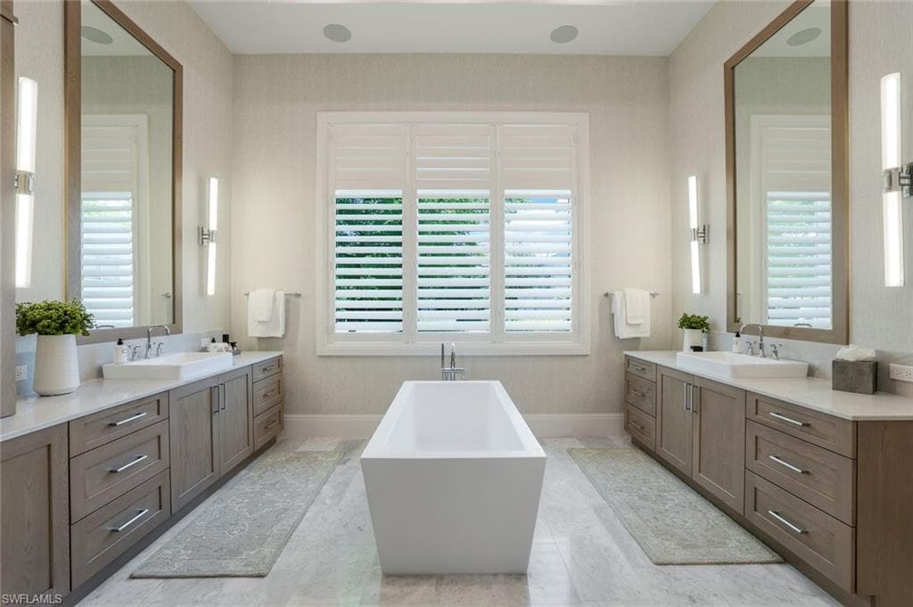 6630 Palisades AVE, NAPLES FL 34109-21