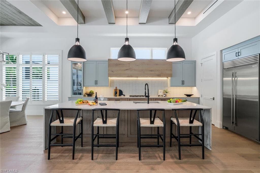 6630 Palisades AVE, NAPLES FL 34109-8