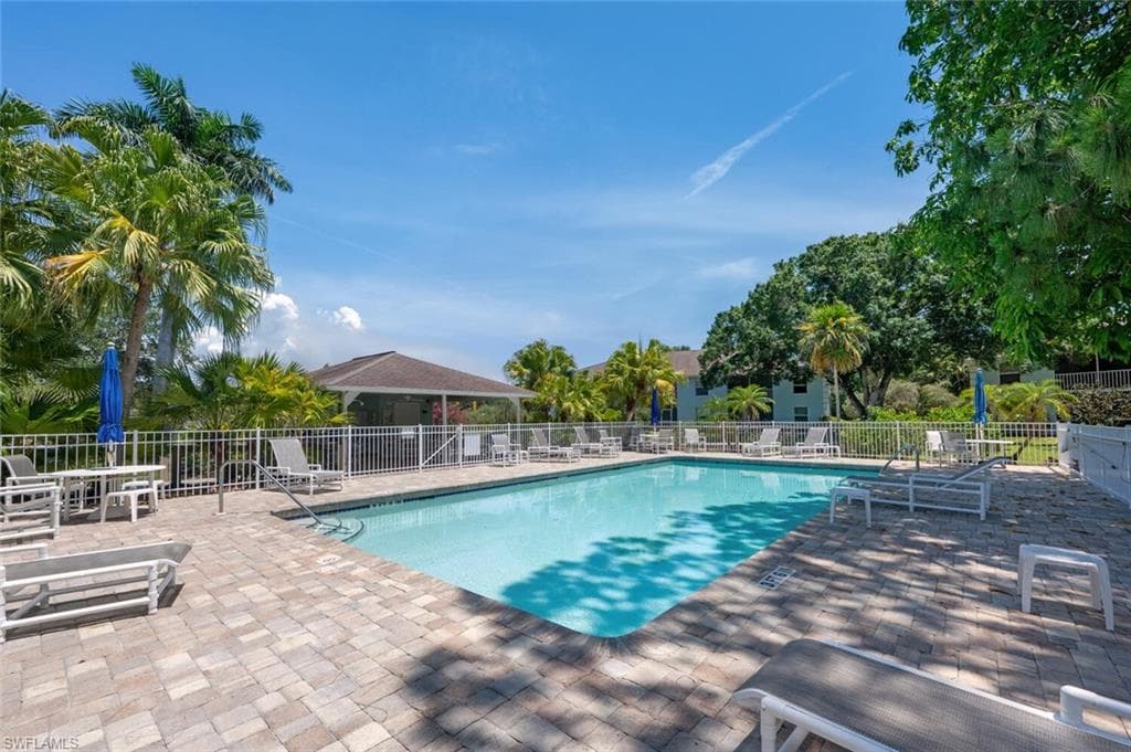 5741 Whitaker RD # D103, NAPLES FL 34112-29