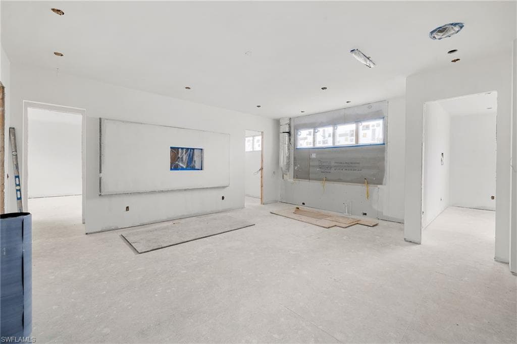 707 Buttonbush LN-17