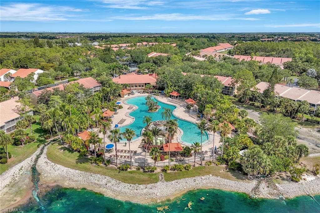 2420 Hidden Lake DR # 1008, NAPLES FL 34112-26