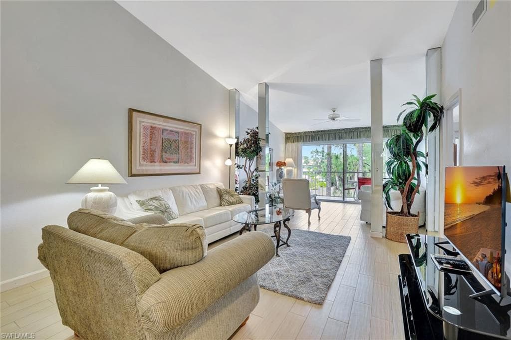 2420 Hidden Lake DR # 1008, NAPLES FL 34112-5